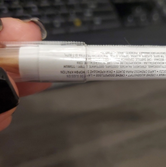 NYX JUMBO‎ GOLD EYE CRAYON - NWT - Picture 5 of 6
